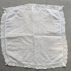 5 Hankies With Lace Edging